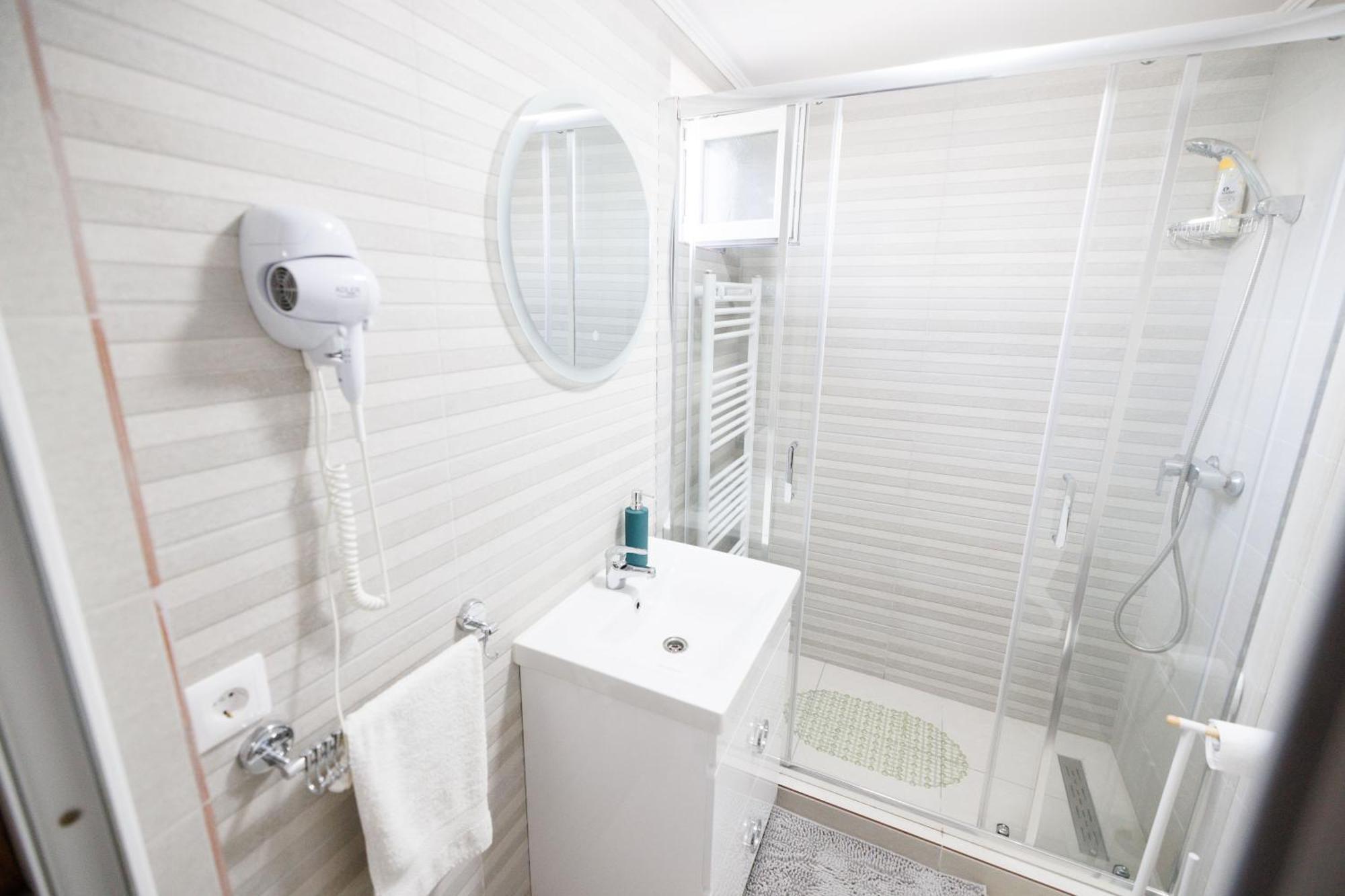 Vila Adr Petresti Экстерьер фото