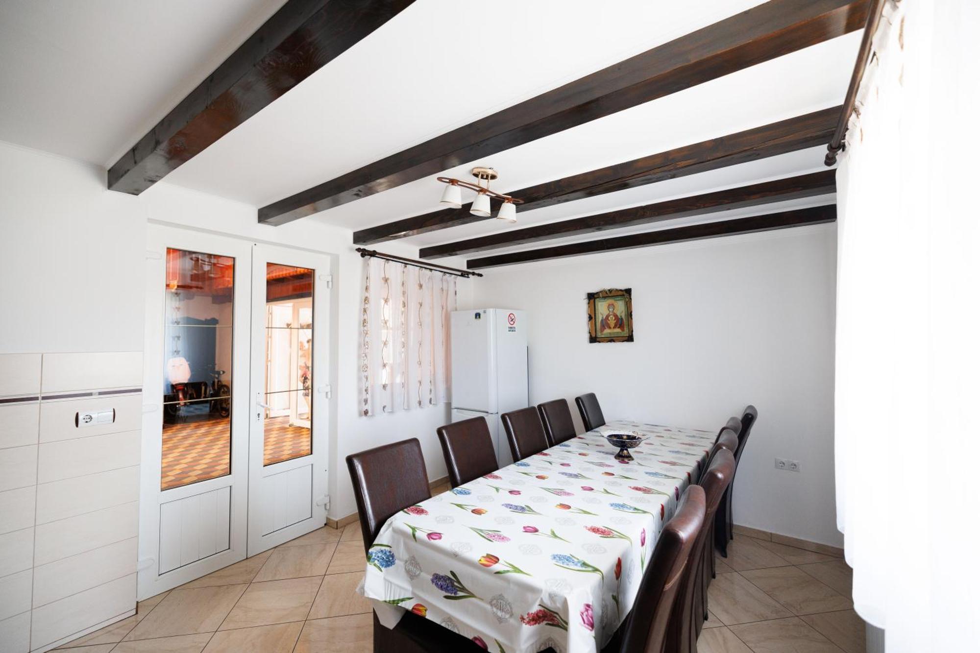 Vila Adr Petresti Экстерьер фото