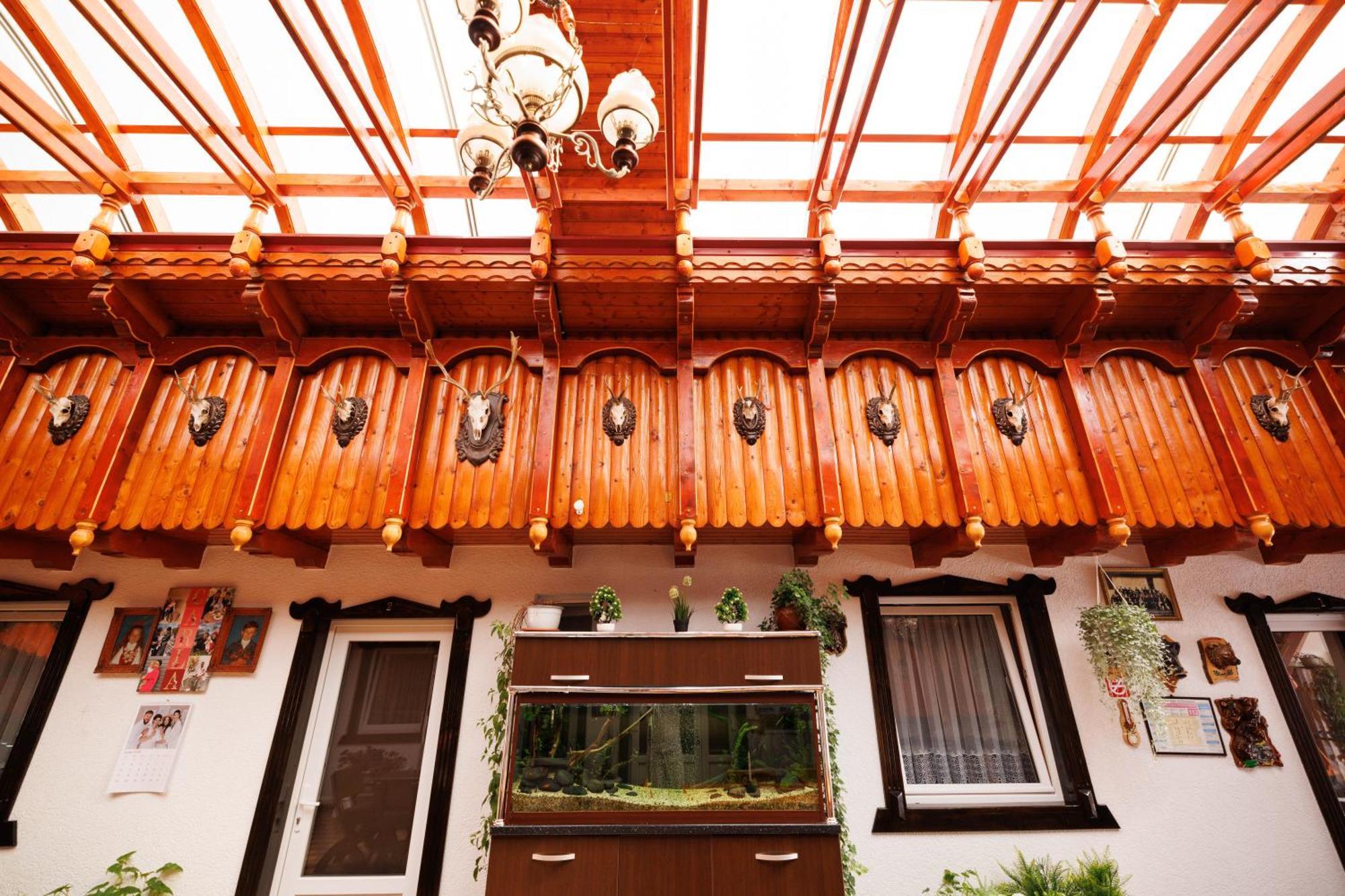 Vila Adr Petresti Экстерьер фото