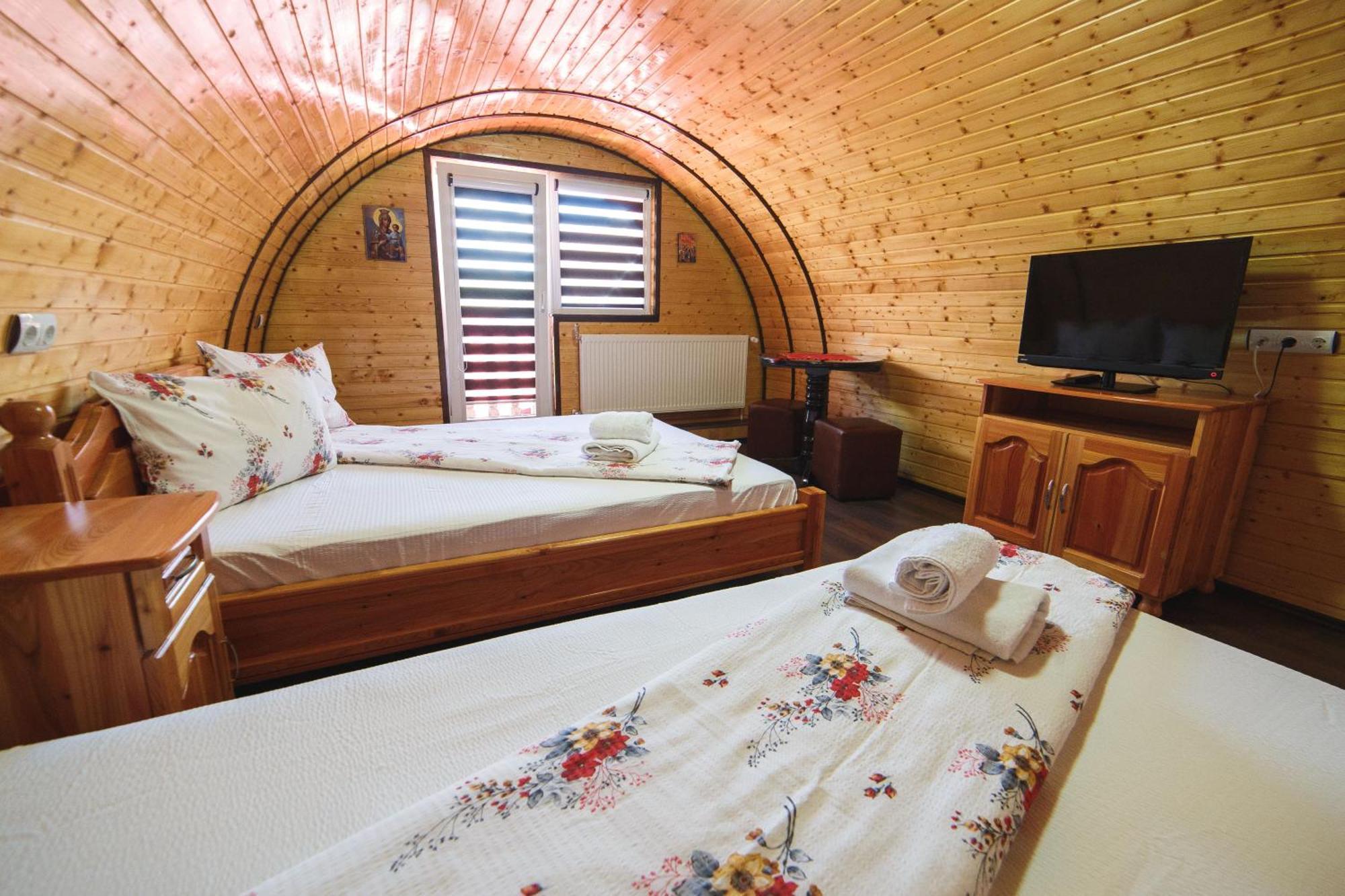 Vila Adr Petresti Экстерьер фото